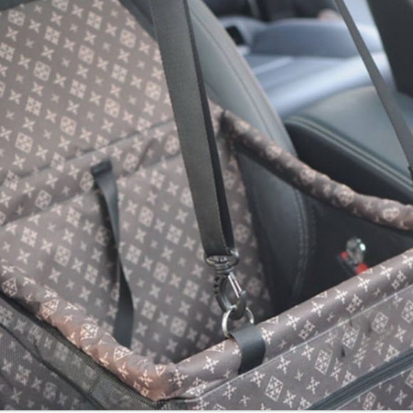 Dog Basket Folding Waterproof Pet Car Dog Carrier w/ Traction Buckle Universal - Picture 10 of 14